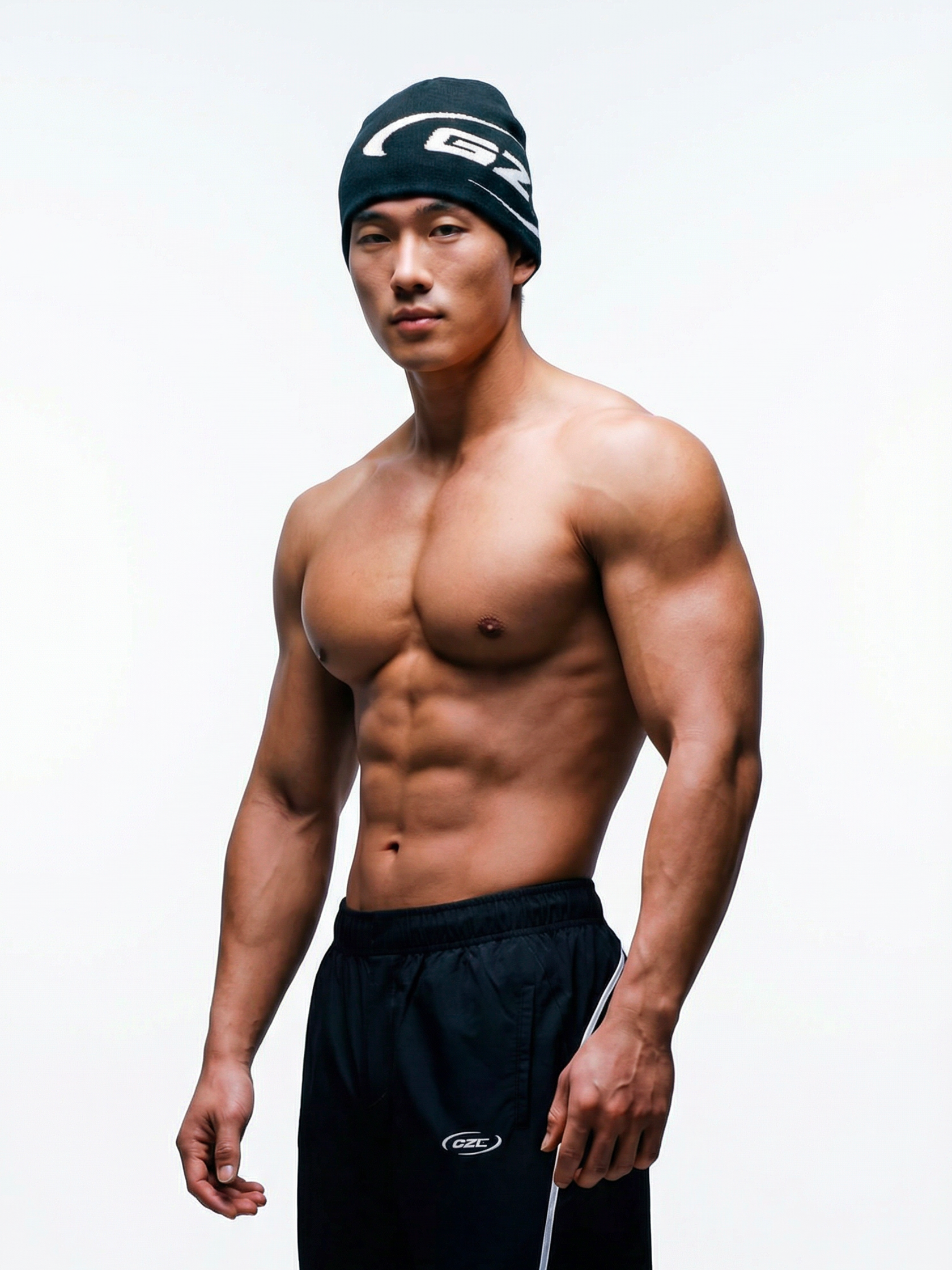 ULTRA BEANIE - BLACK