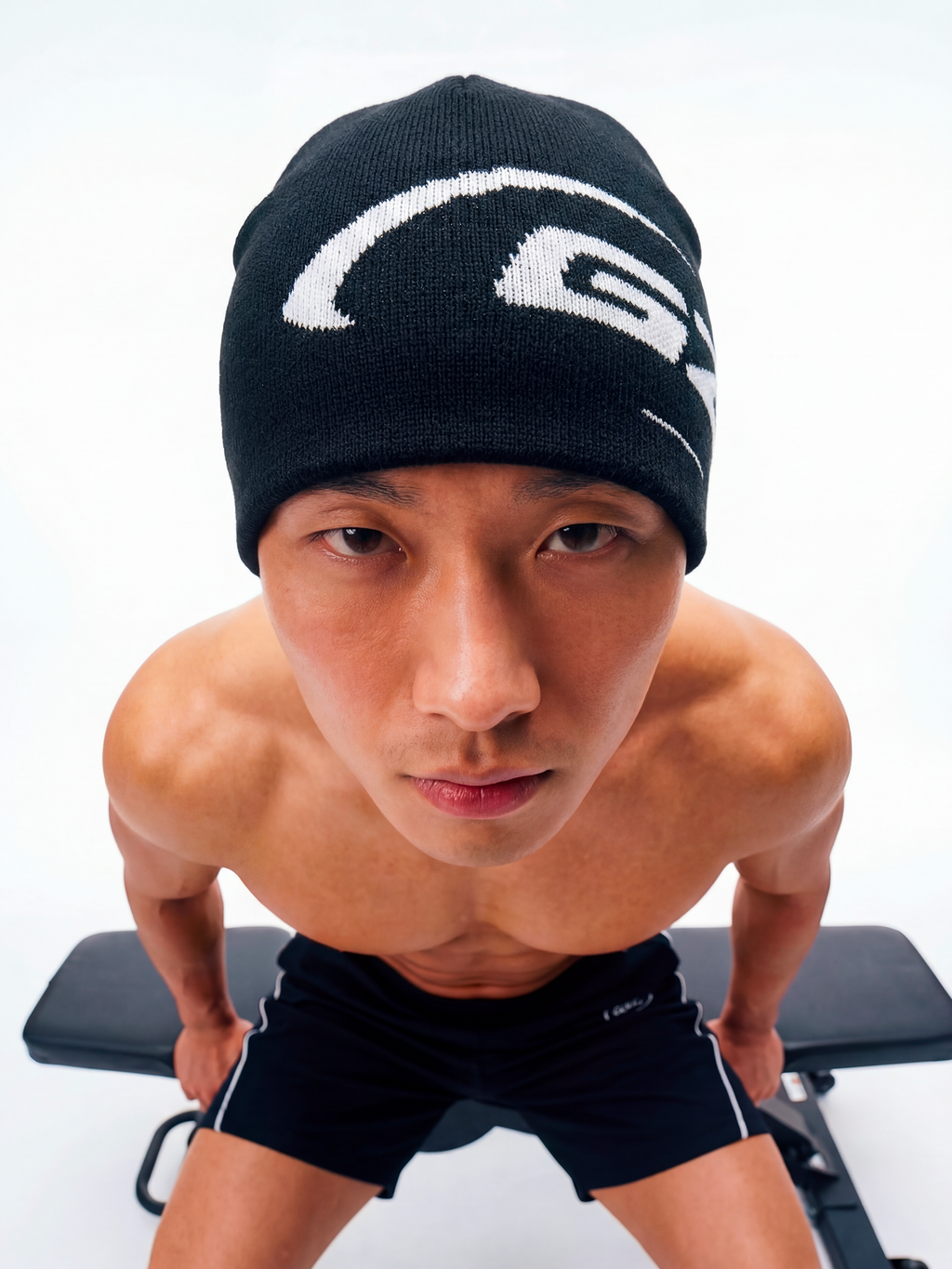 ULTRA BEANIE - BLACK